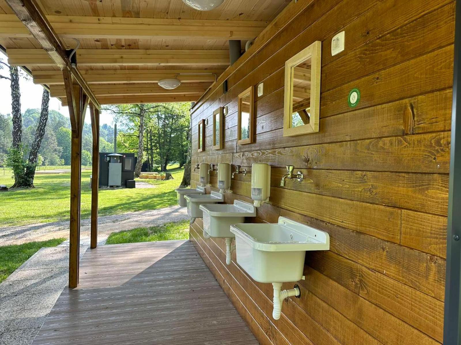 Eco River Camp - Pitches Radovljica Luaran gambar